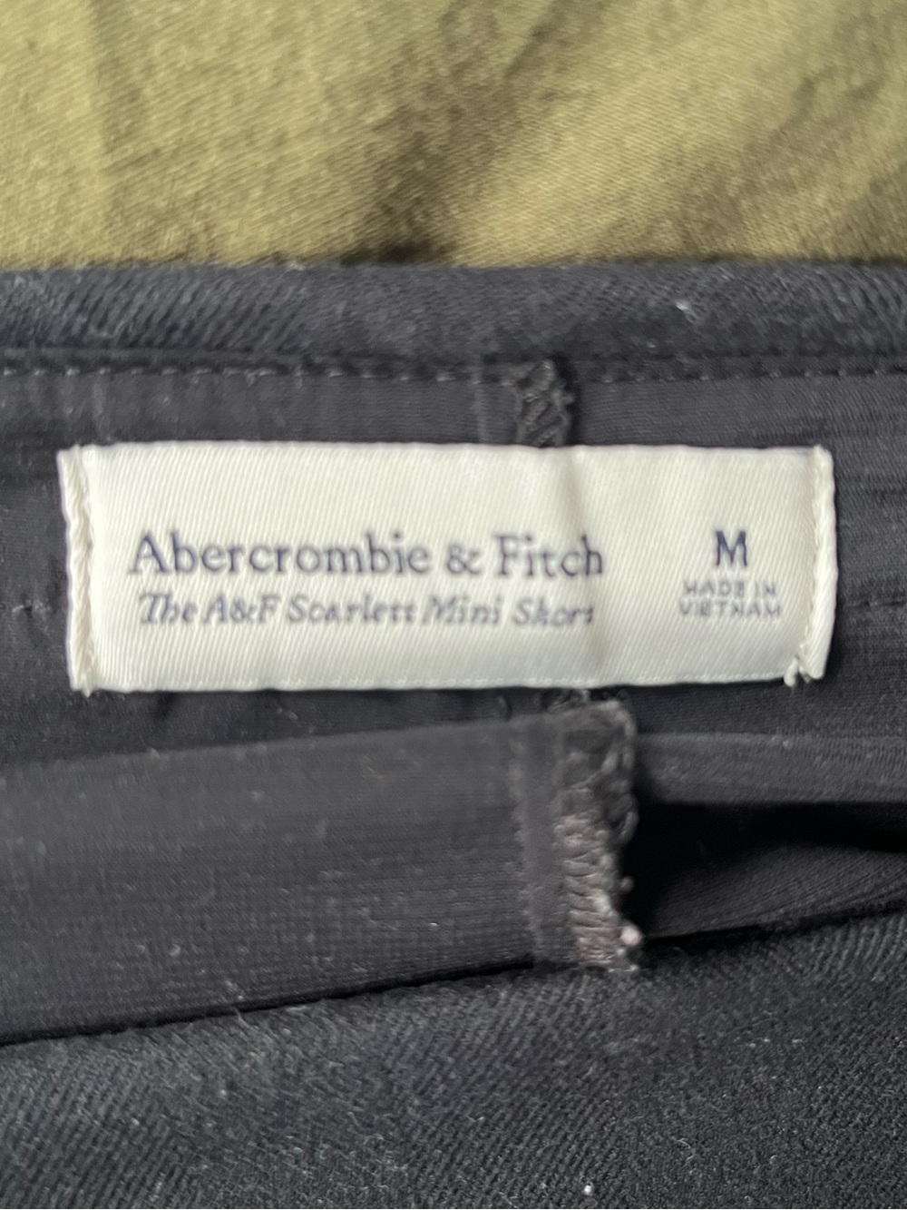 Abercrombie & Fitch Mini Skort Medium - Picture 4 of 4